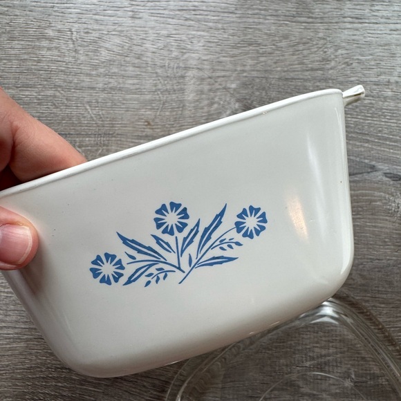 Vintage Corning Ware Cornflower Dishes - Picture 3 of 8